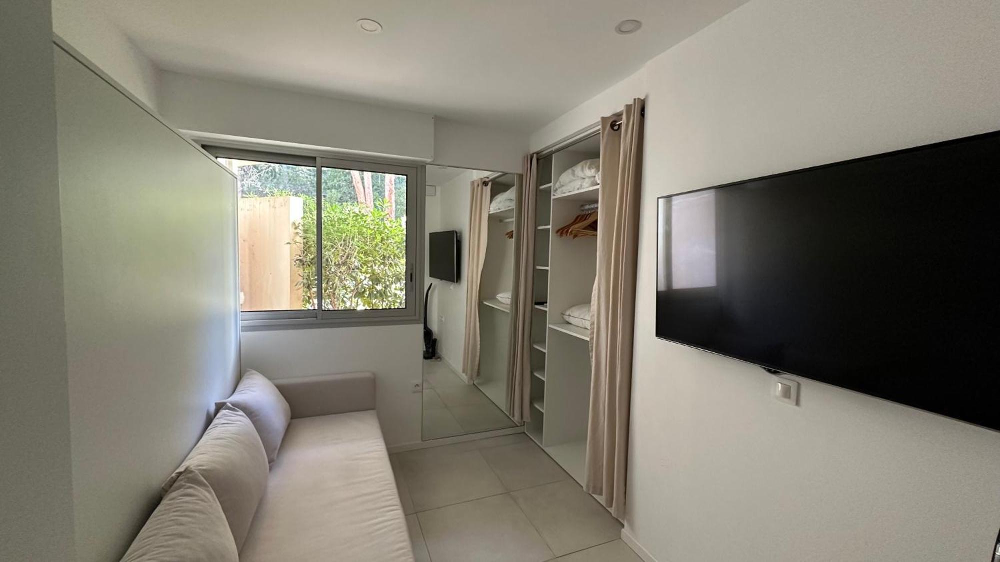 Appartement 2 Chambres Vue Mer Panoramique, Proche Croisette Cannes Vallauris Exterior foto