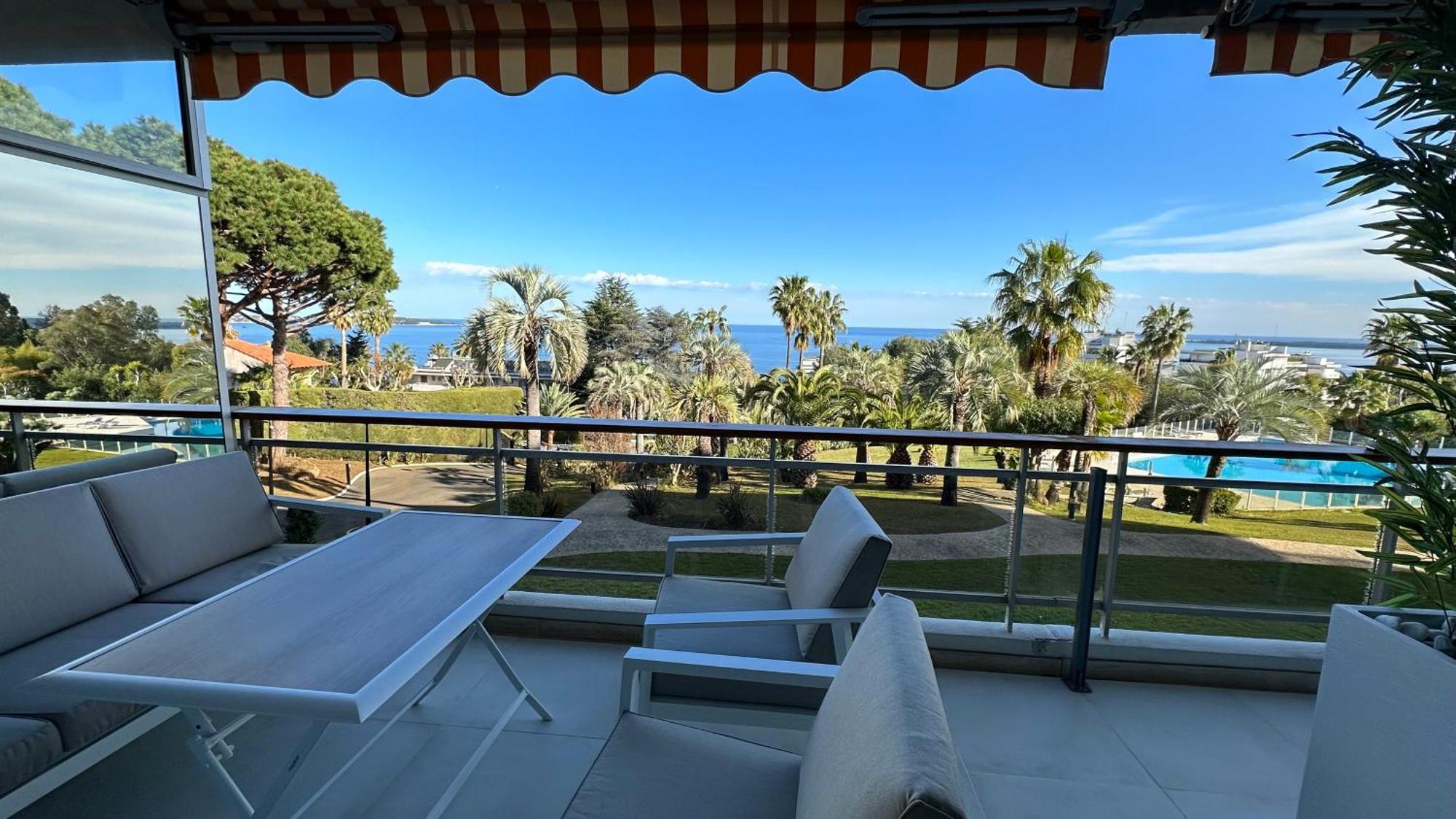 Appartement 2 Chambres Vue Mer Panoramique, Proche Croisette Cannes Vallauris Exterior foto